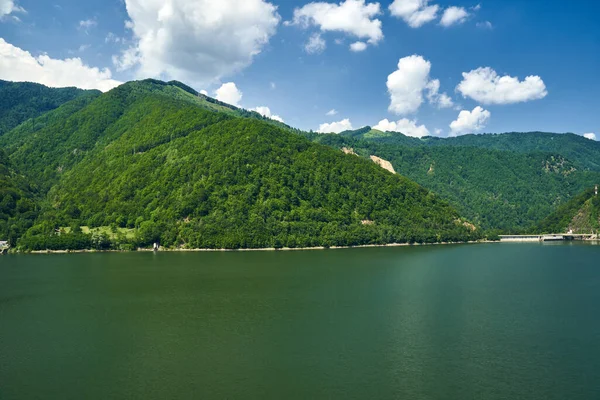 Vista Idílica Lago Montanha Belo Dia Verão — Fotografia de Stock