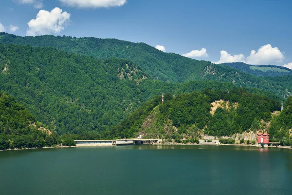 Vista Idílica Lago Montanha Belo Dia Verão — Fotografia de Stock