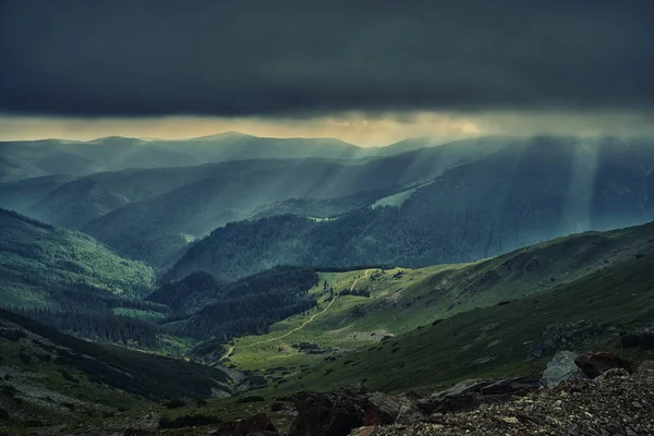 Letecký Pohled Hory Lesy Létě — Stock fotografie