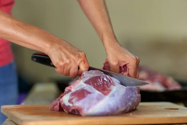 Woman Hands Cutting Beef Preparing Meat Home — Stock Photo, Image