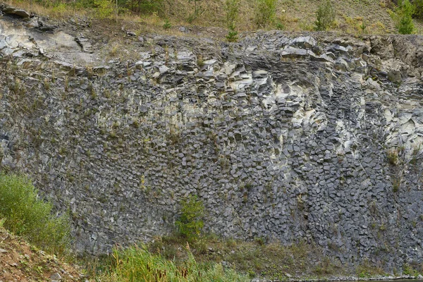 Various Rock Formation Geological Layers Abandoned Quarry — Stock Photo, Image