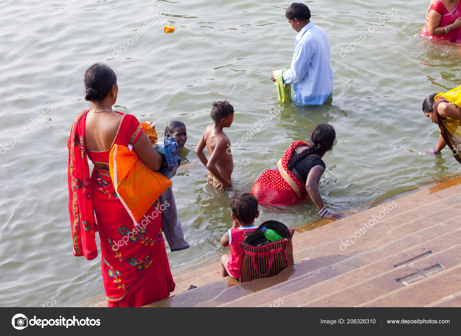 Varanasi Uttar Pradesh India July 2018 Pilgrims Bathing Performing