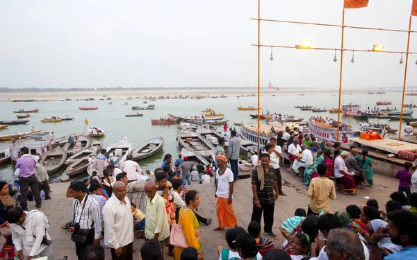 Varanasi Uttar Pradesh India Juli 2018 Boten Met Pelgrims Aankomen — Stockfoto