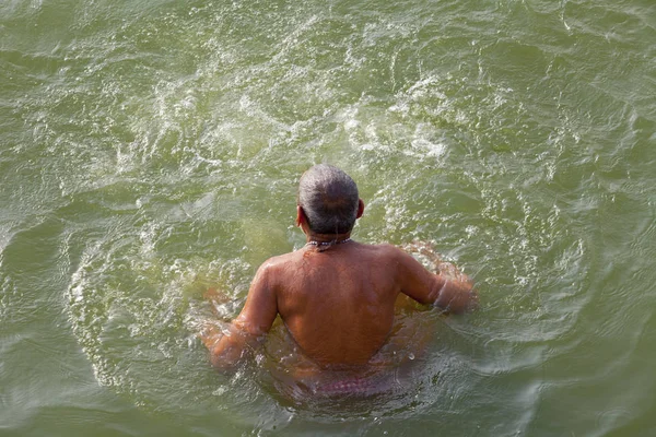 Varanasi Uttar Pradesh India Juli 2018 Unidentified Pelgrims Nemen Ritueel — Stockfoto