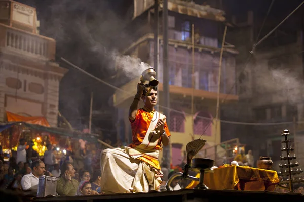 Varanasi Uttar Pradesh India Julio 2018 Ganga Aarti Ceremonia Dasashvamedh —  Fotos de Stock
