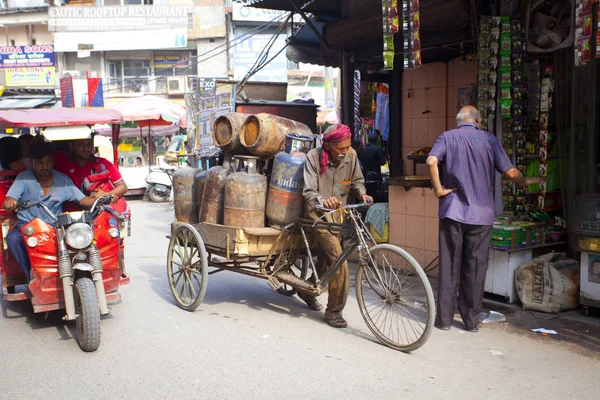 Нью Дели Индия Июля 2018 Года View Crowded Street Rickshaws — стоковое фото
