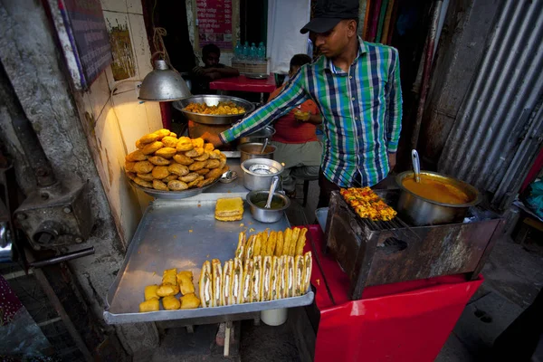 Nueva Delhi India Julio 2018 Vista Calle Llena Gente Con — Foto de Stock