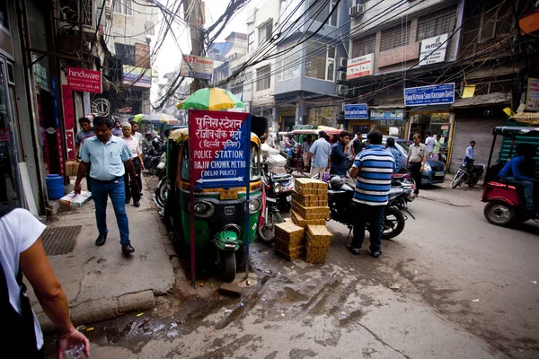 New Delhi India July 2018 View Crowded Street Rickshaws Motorcycles — Stock Photo, Image