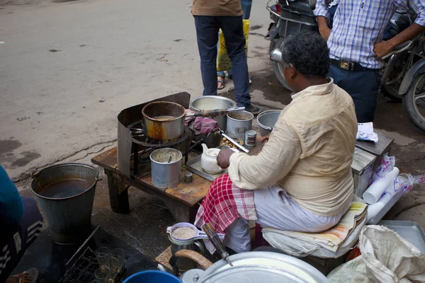 Yeni Delhi Hindistan Temmuz 2018 Rickshaws Motosiklet Kalabalık Sokak Trafik — Stok fotoğraf