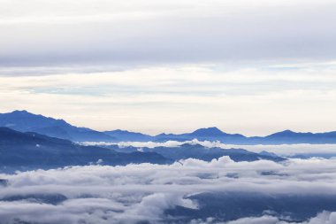 Nagarkot, Nepal gündoğumu. Himalaya Dağları görünümü.