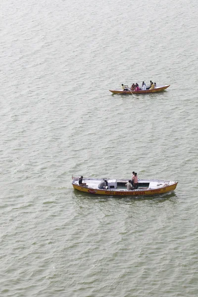 Varanasi Uttar Pradesh Indien Juli 2018 Alte Holzboote Die Ufer — Stockfoto