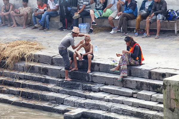 Kathmandu Nepal Julho 2018 Temple Crematorium Pashupatinath Pessoas Acreditam Que — Fotografia de Stock