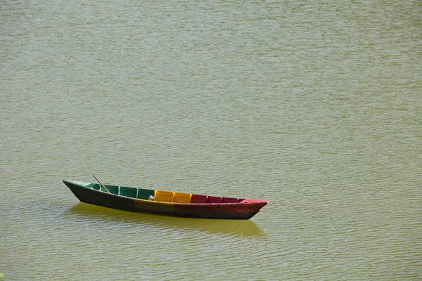 Kleines Holzboot Auf Dem Phewa See Pokhara Nepal — Stockfoto