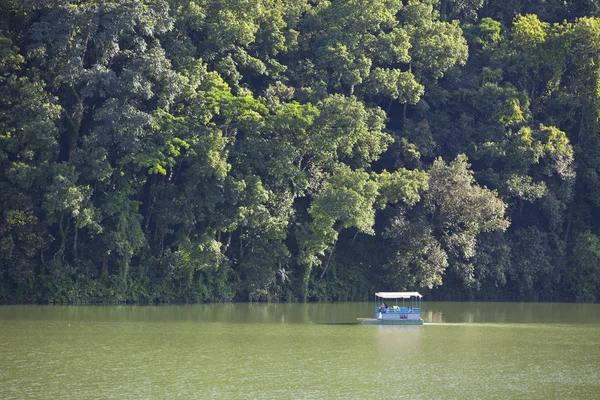 Malá Dřevěná Loď Jezera Phewa Pokhara Nepál — Stock fotografie