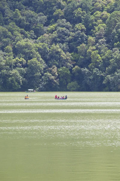 Pequeños Barcos Madera Lago Phewa Pokhara Nepal — Foto de Stock