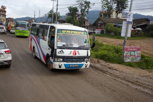 Kathmandu Nepal Juli 2018 Populära Färgglada Lastbilar Inredda Nepalesiska Stil — Stockfoto