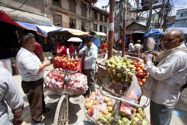 Kathmandu Nepal Juillet 2018 Népal Non Identifié Vendant Des Collations — Photo