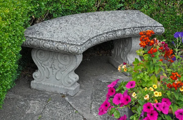 Stone Bench Patio Garden — Stock Photo, Image