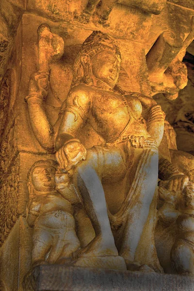 Ardhanarishwara 彫刻、Aihole — ストック写真