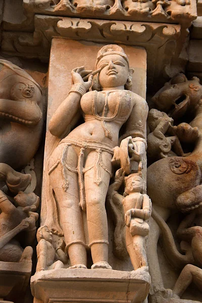 Lady stosowanie Mascara, Khajuraho — Zdjęcie stockowe