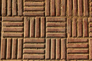 Olukve Sırtlı Döşeme Karoları