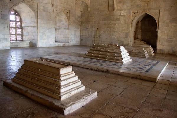 Mandu的Hoshang Shah墓 — 图库照片