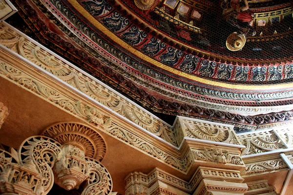 Detaljer om taket på Jain Temple — Stockfoto