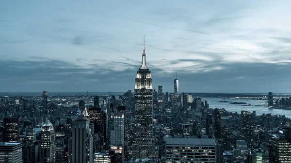 Blick Nach Downtown New York Empire State Building Der Abenddaemmerung 免版税图库图片