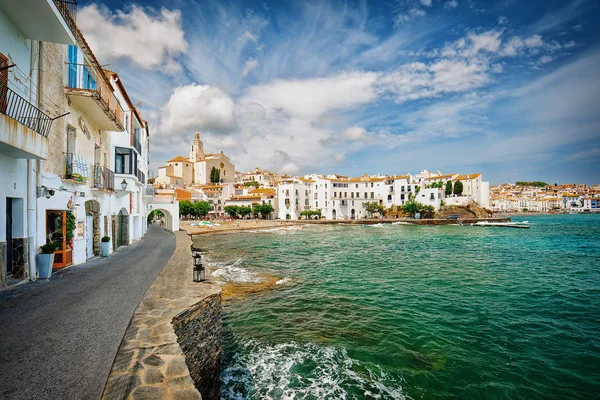 Pohled Cadaques Slunečného Dne Costa Brava Španělsko — Stock fotografie