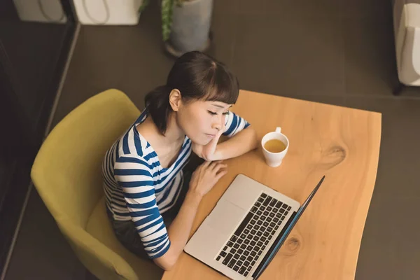 Asian Woman Using Laptop Night Concept Working Home — Stock Photo, Image