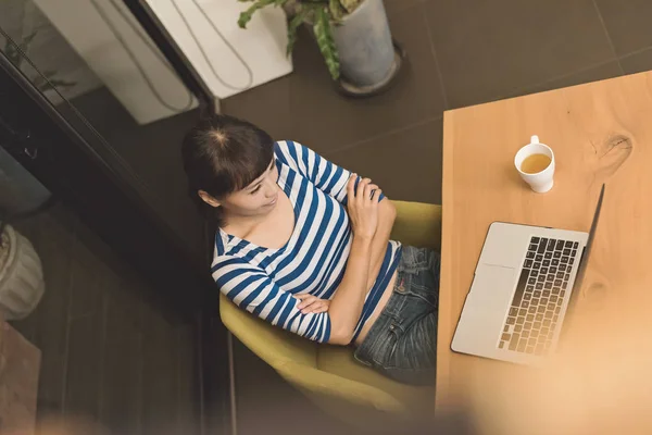 Asian Woman Using Laptop Night Concept Working Home — Stock Photo, Image