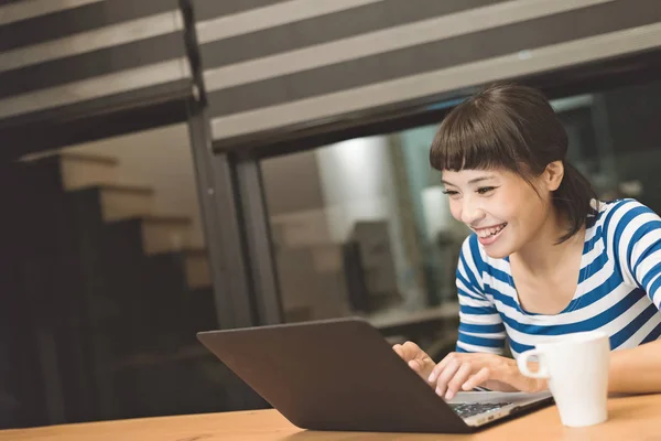 Asian Woman Using Laptop Night Concept Working Home — Stock Photo, Image