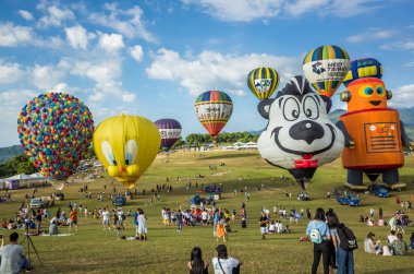 Taitung, Tayvan - 6 Ağustos 2018: Tayvan uluslararası balon Festivali Luye highland