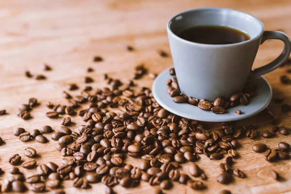 Cup Coffee Beans Wooden Table Nobody — Stock Photo, Image