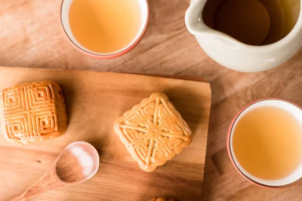 Chinese Mid Autumn Festival Food Mooncake Tea — Stock Photo, Image