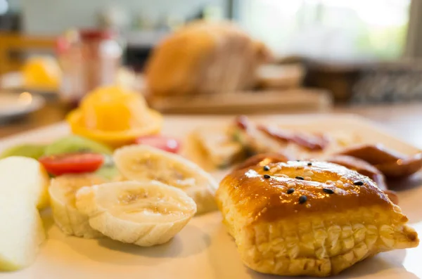 Вкусный Завтрак Столе Утром — стоковое фото