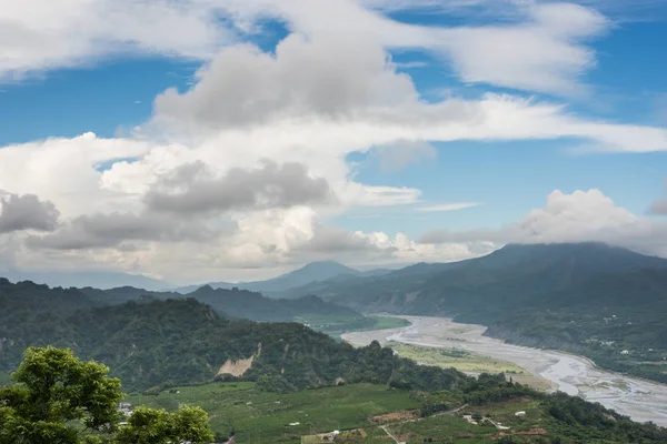 Τοπίο Taitung Κοιλάδα Τοπίο Βουνά Και Χωριά Κάτω Από Τον — Φωτογραφία Αρχείου