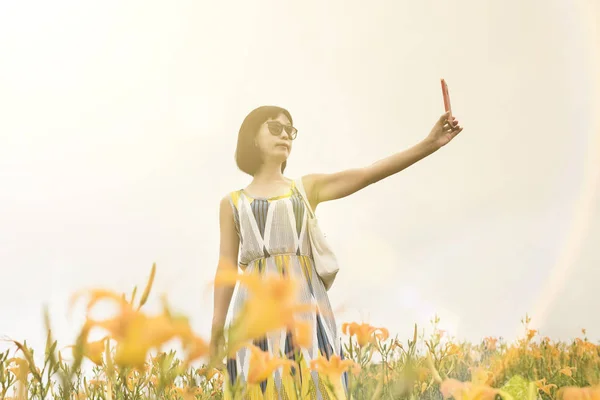 Asian Woman Taking Selfie Stand Yellow Tiger Lily Farm — Stock Photo, Image
