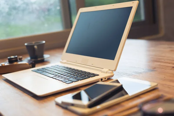 Glasses Laptop Table Nobody Concept Working Home — Stock Photo, Image