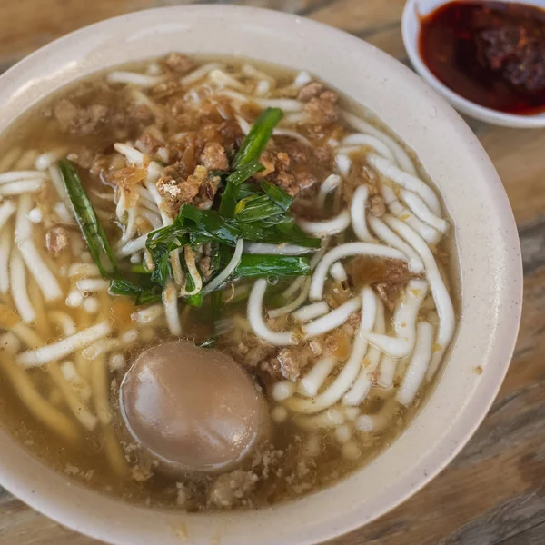 Tayvan Geleneksel Pirinç Eriştesi Küçük Bir Restoranda — Stok fotoğraf