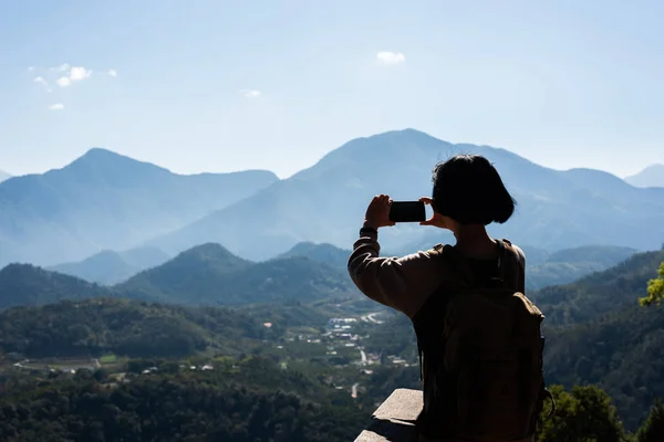 Kadın atın resmi — Stok fotoğraf