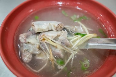 barsak çorba masada