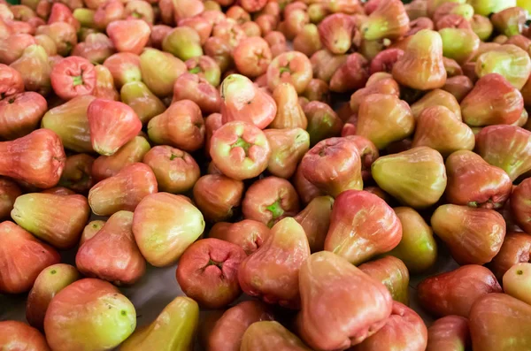 Vosk apple na trhu — Stock fotografie