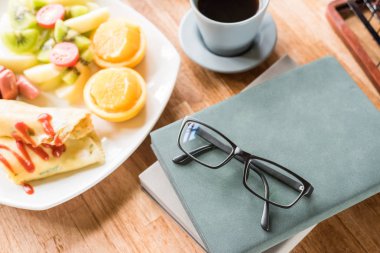 sabah kahvaltı ile çalışma