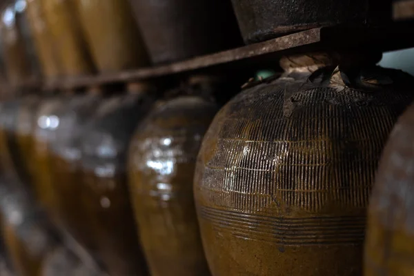 一排排发酵酒精饮料 — 图库照片