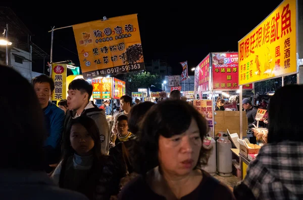 Puli beroemde vakantie nacht markt — Stockfoto