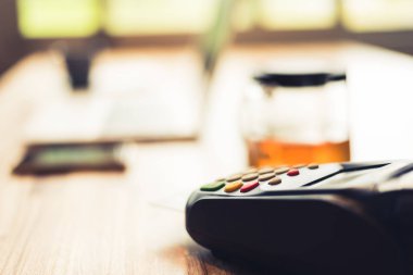 kredi kartı makinesi