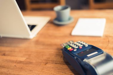 kredi kartı makinesi