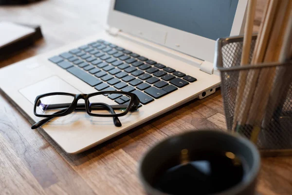 Pencils and laptop — Stock Photo, Image