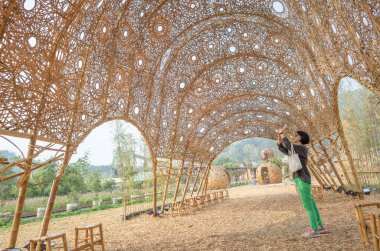 Rattan sanat yapısı bina